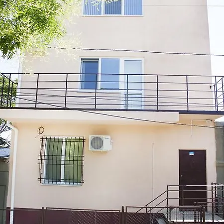Family Apartments Odessa Exterior photo